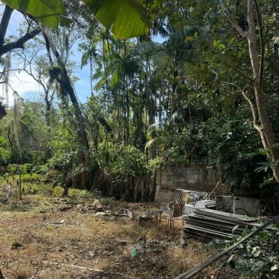 Casa Residencial com 150m², 6 quartos, 6 garagens, no bairro Rio Tavares em Florianópolis