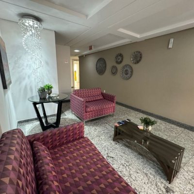 Apartamentos com 225m², 2 quartos, 2 suítes, 2 garagens, no bairro Kobrasol em São José