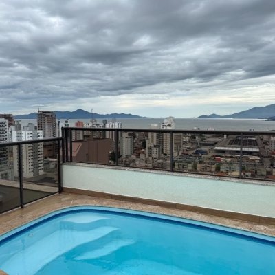 Apartamentos com 225m², 2 quartos, 2 suítes, 2 garagens, no bairro Kobrasol em São José