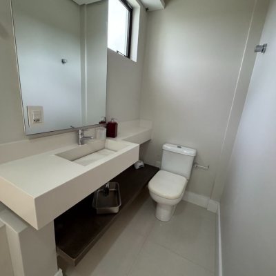 Apartamentos com 225m², 2 quartos, 2 suítes, 2 garagens, no bairro Kobrasol em São José
