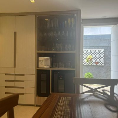 Casa Residencial com 152m², 2 quartos, 1 suíte, 2 garagens, no bairro Cachoeira Do Bom Jesus em Florianópolis