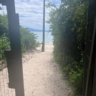 Casa Residencial com 152m², 2 quartos, 1 suíte, 2 garagens, no bairro Cachoeira Do Bom Jesus em Florianópolis