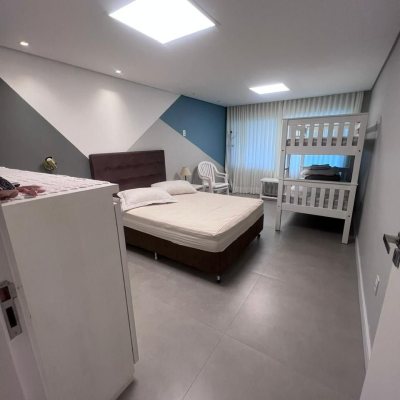 Casa Residencial com 152m², 2 quartos, 1 suíte, 2 garagens, no bairro Cachoeira Do Bom Jesus em Florianópolis