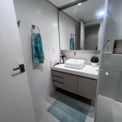 Casa Residencial com 152m², 2 quartos, 1 suíte, 2 garagens, no bairro Cachoeira Do Bom Jesus em Florianópolis