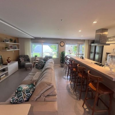 Casa Residencial com 152m², 2 quartos, 1 suíte, 2 garagens, no bairro Cachoeira Do Bom Jesus em Florianópolis