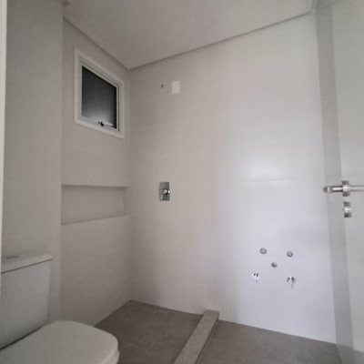 Apartamentos com 120m², 2 quartos, 1 suíte, 2 garagens, no bairro João Paulo em Florianópolis