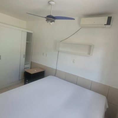 Casa Residencial com 90m², 2 quartos, 1 garagem, no bairro Agronômica em Florianópolis