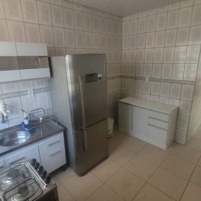 Casa Residencial com 90m², 2 quartos, 1 garagem, no bairro Agronômica em Florianópolis