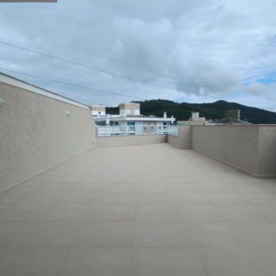 Apartamentos com 124m², 2 quartos, 1 suíte, 2 garagens, no bairro Ingleses do Rio Vermelho em Florianópolis