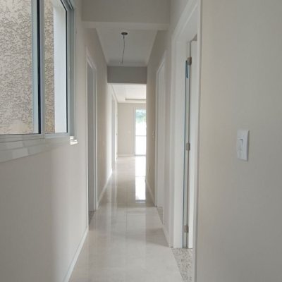 Apartamentos com 124m², 2 quartos, 1 suíte, 2 garagens, no bairro Ingleses do Rio Vermelho em Florianópolis