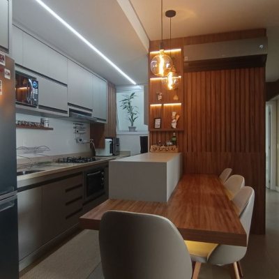 Apartamentos com 109m², 3 quartos, 1 suíte, 1 garagem, no bairro Canasvieiras em Florianópolis