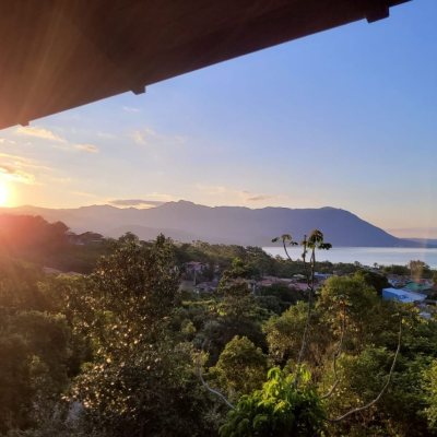 Casa Residencial com 210m², 3 quartos, 2 garagens, no bairro Ribeirão Da Ilha em Florianópolis