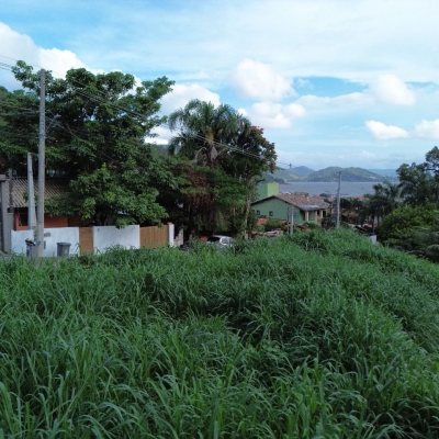 Terrenos Residenciais com 11211m², no bairro Sambaqui em Florianópolis