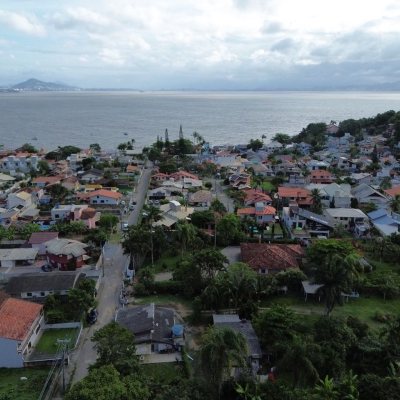 Terrenos Residenciais com 11211m², no bairro Sambaqui em Florianópolis