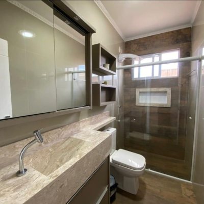 Casa Residencial com 189m², 3 quartos, 1 suíte, 4 garagens, no bairro Nossa Senhora Do Rosário em São José