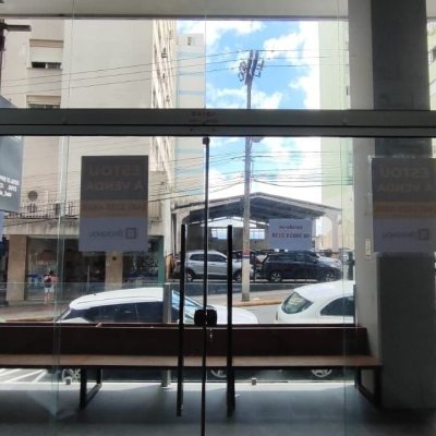 Loja com 68m², no bairro Centro em Florianópolis