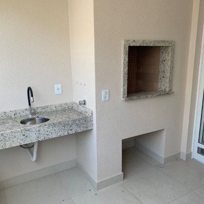 Apartamentos com 83m², 2 quartos, 1 suíte, 2 garagens, no bairro Ingleses do Rio Vermelho em Florianópolis
