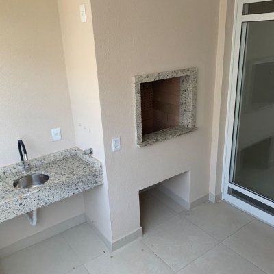 Apartamentos com 83m², 2 quartos, 1 suíte, 2 garagens, no bairro Ingleses do Rio Vermelho em Florianópolis