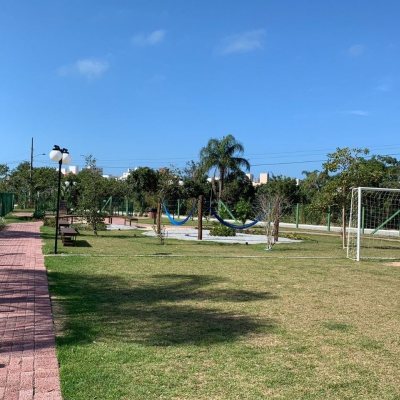 Apartamentos com 83m², 2 quartos, 1 suíte, 2 garagens, no bairro Ingleses do Rio Vermelho em Florianópolis