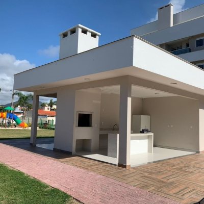 Apartamentos com 83m², 2 quartos, 1 suíte, 2 garagens, no bairro Ingleses do Rio Vermelho em Florianópolis