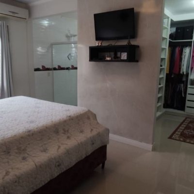 Casa Residencial, no bairro São João Do Rio Vermelho em Florianópolis