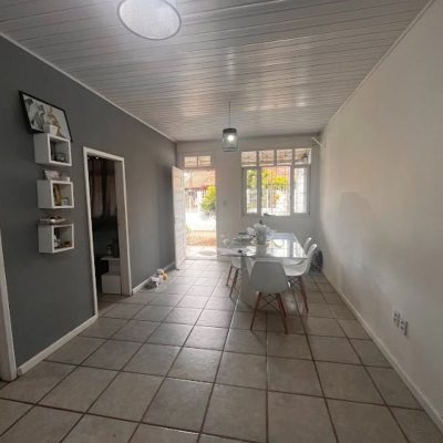 Casa Residencial com 115m², 3 quartos, 1 garagem, no bairro Saco Dos Limões em Florianópolis