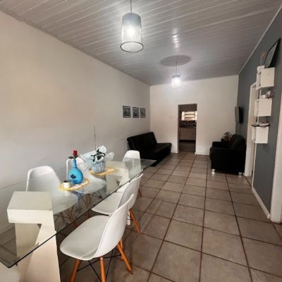 Casa Residencial com 115m², 3 quartos, 1 garagem, no bairro Saco Dos Limões em Florianópolis