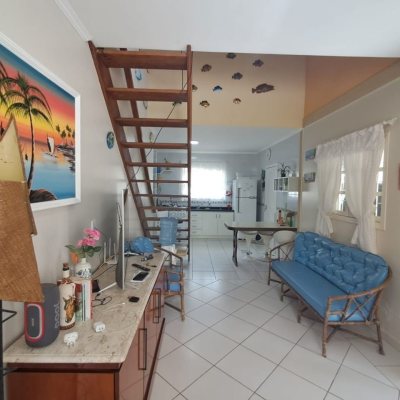 Casa Residencial com 140m², 4 quartos, 6 garagens, no bairro Ingleses do Rio Vermelho em Florianópolis