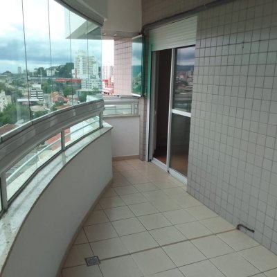 Apartamentos com 94m², 3 quartos, 1 suíte, 2 garagens, no bairro Estreito em Florianópolis