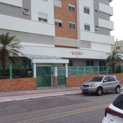 Apartamentos com 94m², 3 quartos, 1 suíte, 2 garagens, no bairro Estreito em Florianópolis