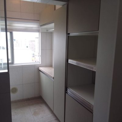 Apartamentos com 94m², 3 quartos, 1 suíte, 2 garagens, no bairro Estreito em Florianópolis