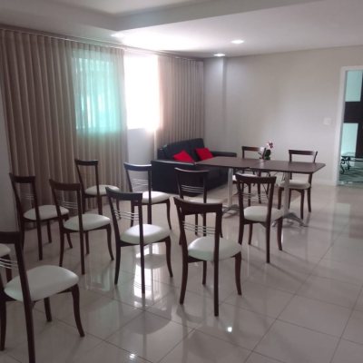 Apartamentos com 94m², 3 quartos, 1 suíte, 2 garagens, no bairro Estreito em Florianópolis