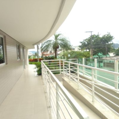 Apartamentos com 94m², 3 quartos, 1 suíte, 2 garagens, no bairro Estreito em Florianópolis