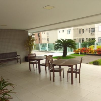 Apartamentos com 94m², 3 quartos, 1 suíte, 2 garagens, no bairro Estreito em Florianópolis