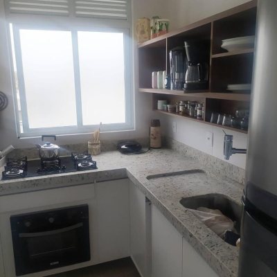 Cobertura com 138m², 2 quartos, 1 suíte, 2 garagens, no bairro Campeche em Florianópolis