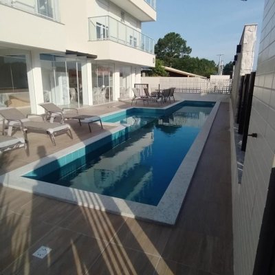 Cobertura com 138m², 2 quartos, 1 suíte, 2 garagens, no bairro Campeche em Florianópolis