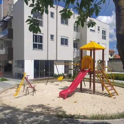 Cobertura com 138m², 2 quartos, 1 suíte, 2 garagens, no bairro Campeche em Florianópolis