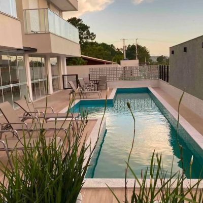 Cobertura com 138m², 2 quartos, 1 suíte, 2 garagens, no bairro Campeche em Florianópolis