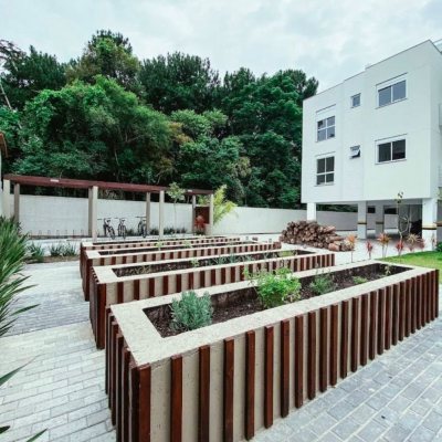 Cobertura com 138m², 2 quartos, 1 suíte, 2 garagens, no bairro Campeche em Florianópolis