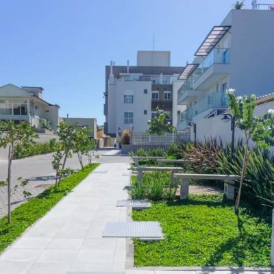 Cobertura com 138m², 2 quartos, 1 suíte, 2 garagens, no bairro Campeche em Florianópolis