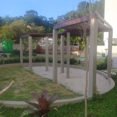 Cobertura com 138m², 2 quartos, 1 suíte, 2 garagens, no bairro Campeche em Florianópolis
