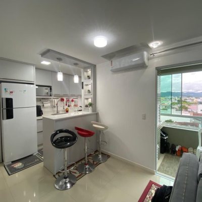 Apartamentos com 75m², 2 quartos, 1 suíte, 1 garagem, no bairro Centro em Palhoça