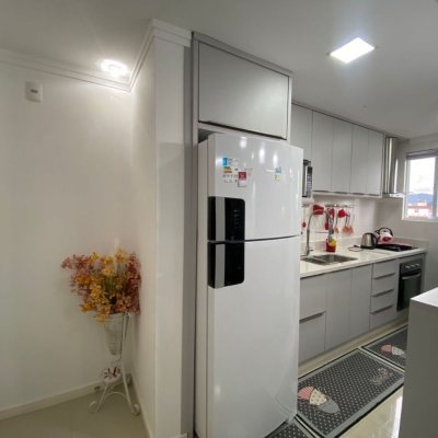 Apartamentos com 75m², 2 quartos, 1 suíte, 1 garagem, no bairro Centro em Palhoça