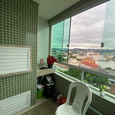 Apartamentos com 75m², 2 quartos, 1 suíte, 1 garagem, no bairro Centro em Palhoça