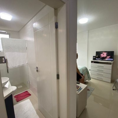Apartamentos com 75m², 2 quartos, 1 suíte, 1 garagem, no bairro Centro em Palhoça