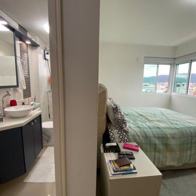 Apartamentos com 75m², 2 quartos, 1 suíte, 1 garagem, no bairro Centro em Palhoça