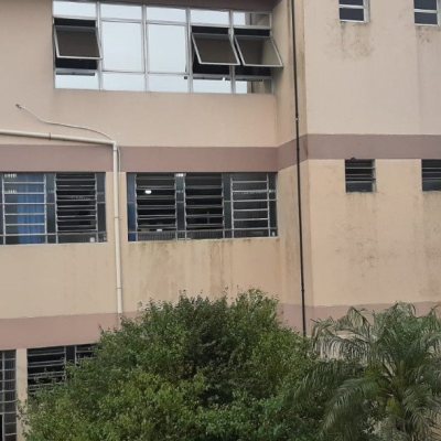 Predio com 750m², 1 garagem, no bairro Ponte do Imaruim em Palhoça