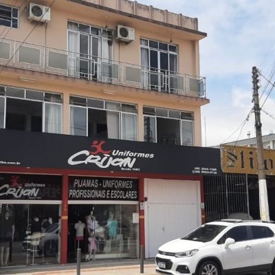 Predio com 750m², 1 garagem, no bairro Ponte do Imaruim em Palhoça