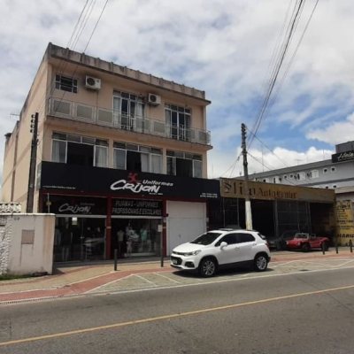 Predio com 750m², 1 garagem, no bairro Ponte do Imaruim em Palhoça