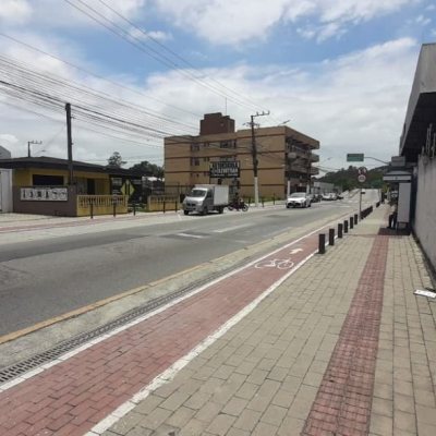 Predio com 750m², 1 garagem, no bairro Ponte do Imaruim em Palhoça